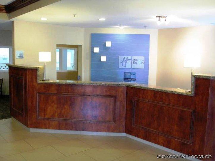Holiday Inn Express Layton - I-15 By Ihg Beltér fotó